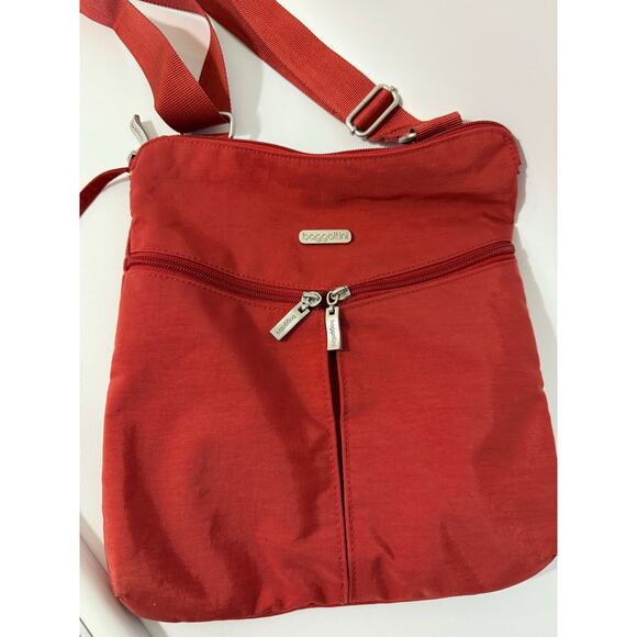 Baggallini Orange Nylon Crossbody Bag Purse Travel Luggage New 11x10" - Picture 3 of 5